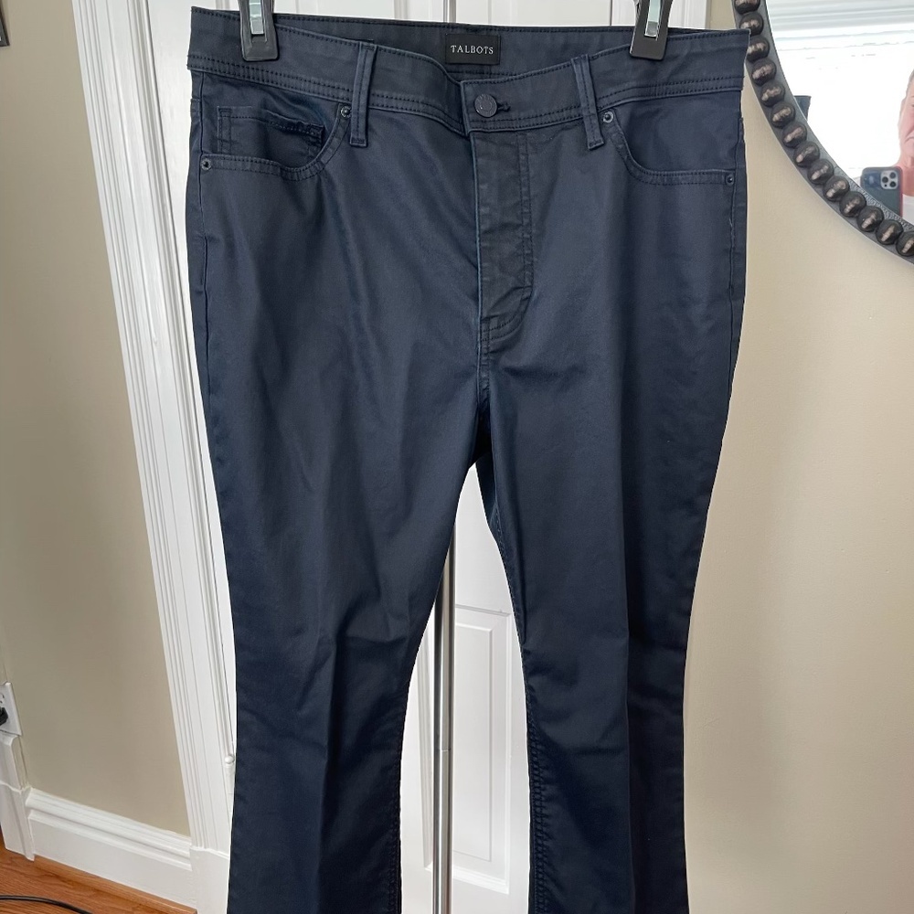 M15 - Talbots 10P Blue Demi Boot Crop Jeans